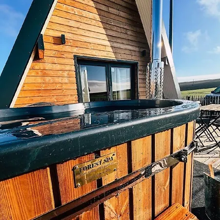 Lady Tipi 1 Avec Bain Nordique Et Piscine Alpstuga *